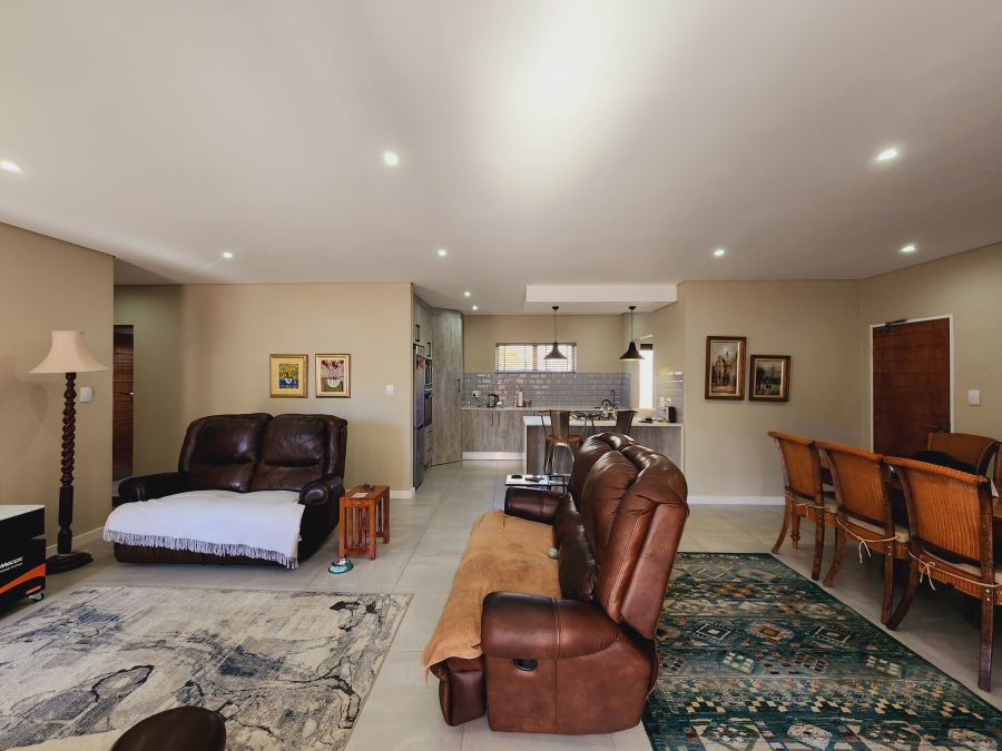 3 Bedroom Property for Sale in De Land Estate North West